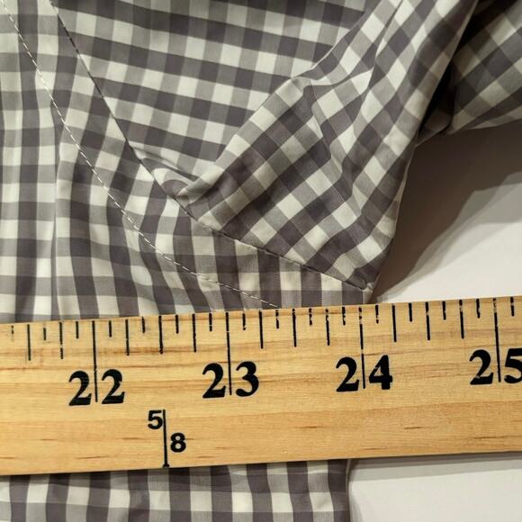 Untuckit Men's Gray & White Checked Point Collar Button Down XL Shirt - Picture 4 of 6